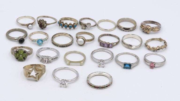 Group lot of vintage 925 sterling silver rings