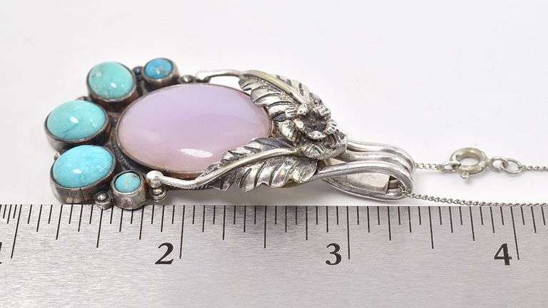 Fantastic Jeanne and Felix Tsinnijinnie Navajo Gemstone Pendant Necklace