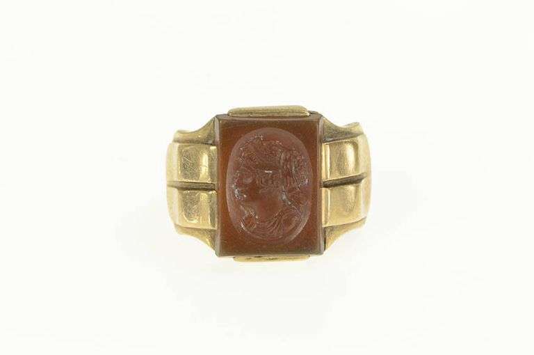 10K Yellow Gold Roman Style Intaglio Carnelian Ring