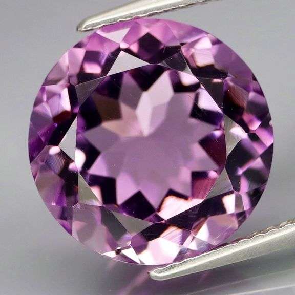 Eye catching 8.50ct natural Amethyst solitaire