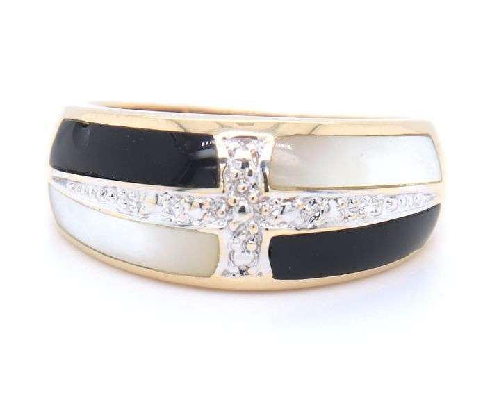 14kt Yellow gold black onyx and MOP diamond accent ring