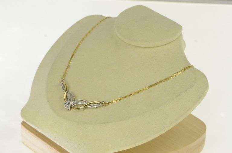 14K Yellow Gold 0.75 Ctw Diamond Chevron Loop Chain Necklace