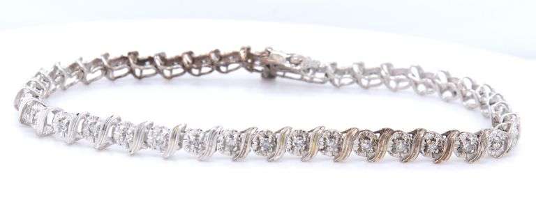 10kt White gold 1ctw diamond tennis bracelet