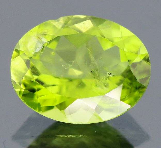 Large 2.55ct Burma green Peridot