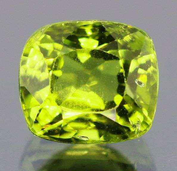 Sparkling 1.85ct top yellow green untreated Peridot