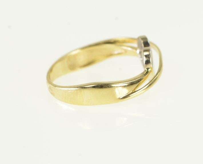 14K Yellow Gold Two Tone Vintage Heart Love Symbol Ring