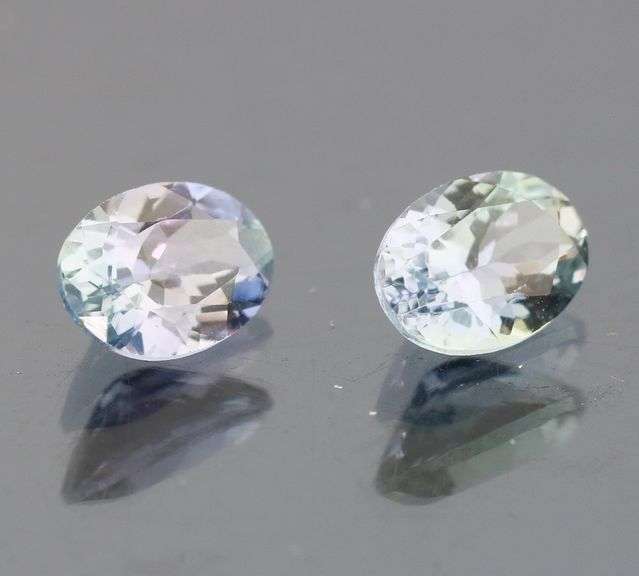 High grade 1.72ct Tanzanite pair