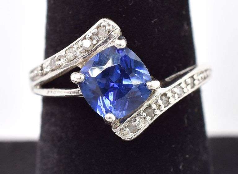 Wonderful Sterling Silve Blue Gemstone and Diamond Ring