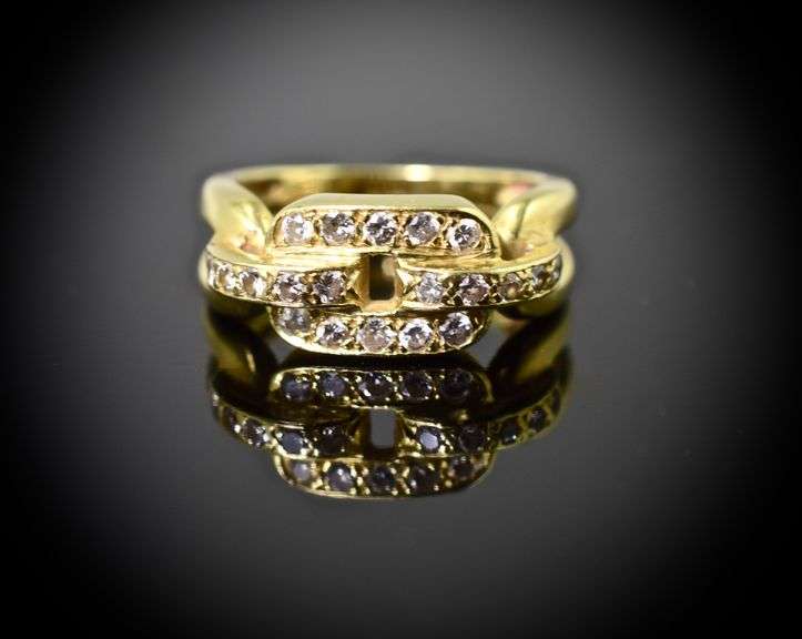 Stylish 18K Yellow Gold and Diamond Ring