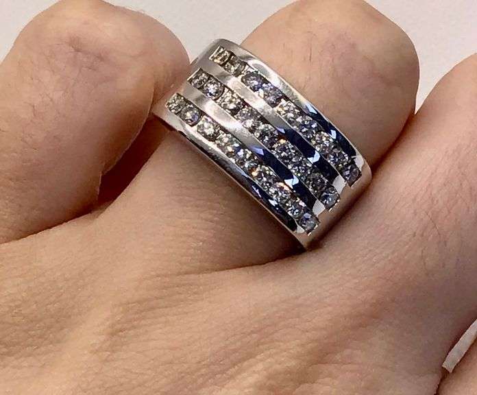 CHANNEL SET 14K WHITE GOLD MEN’S DIAMOND RING