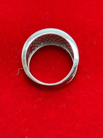 CERTIFIED 14K WHITE GOLD WIDE BAND WITH WHITE AND BLUE DIAMONDS