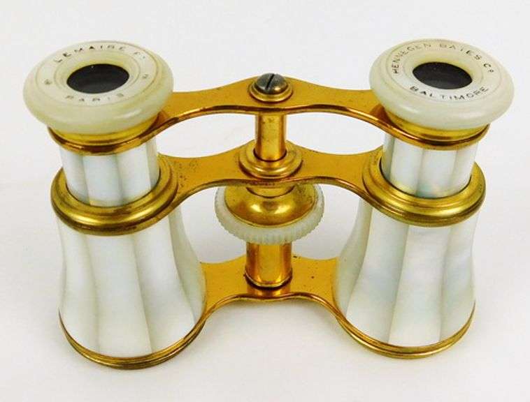1902 French Mother of Pearl Opera Glasses