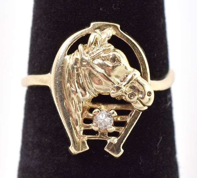 Wonderful 10K Yellow Gold Horse Themed Diamond Ring