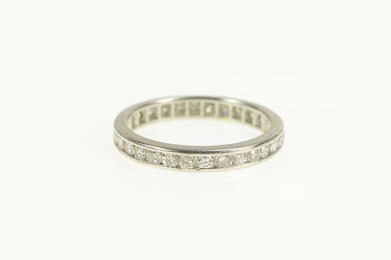 Platinum 0.90 Ctw Diamond Eternity Anniversary Band Ring