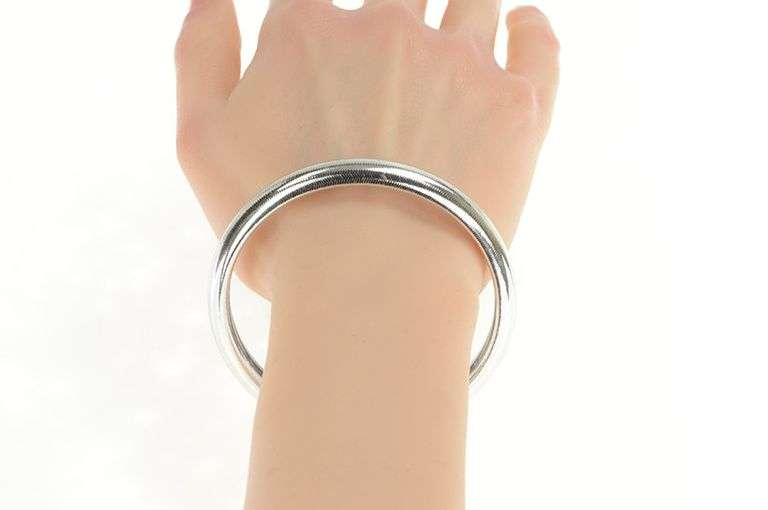 14K White Gold 10.4mm Wide Woven Banded Mesh Bangle Bracelet