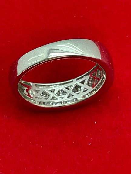 CERTIFIED 14K WHITE GOLD DIAMOND BAND