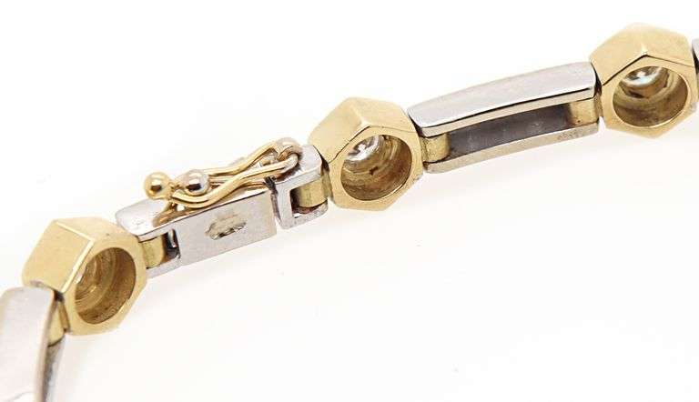 3.00ctw Round Diamond Hexagon Station Link Bracelet in 18K