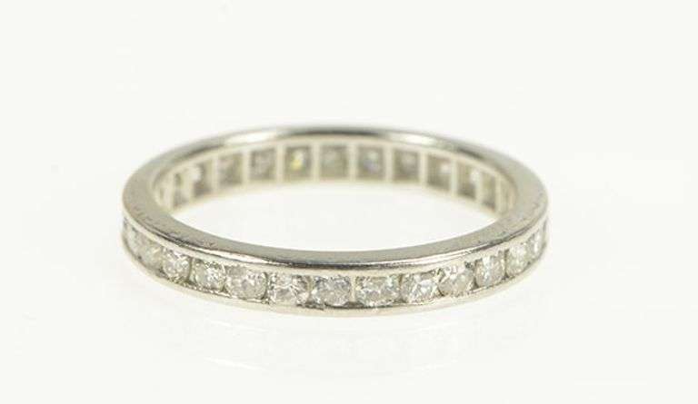 Platinum 0.90 Ctw Diamond Eternity Anniversary Band Ring