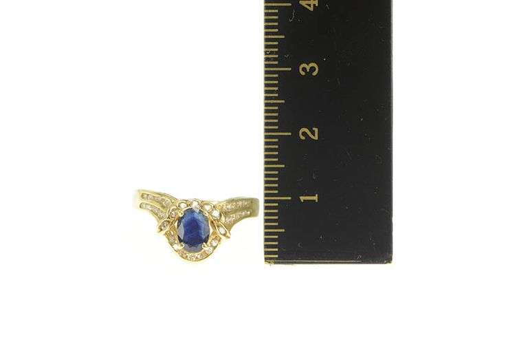 14K Yellow Gold 0.80 Ctw Sapphire Diamond Chevron Engagement Ring