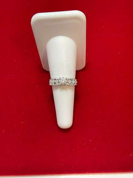 CERTIFIED BRAND NEW 14K WHITE DIAMOND RING