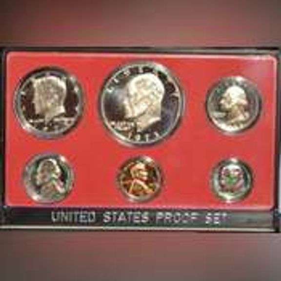 3 1981  & 5 1982 Black Box US Proof Sets