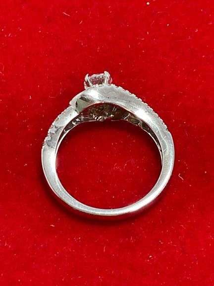 CERTIFIED BRAND NEW 14K WHITE GOLD DIAMOND ENGAGEMENT RING