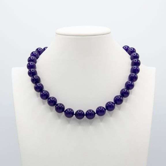 Gorgeous 568.5 Ctw Natural Amethyst Necklace