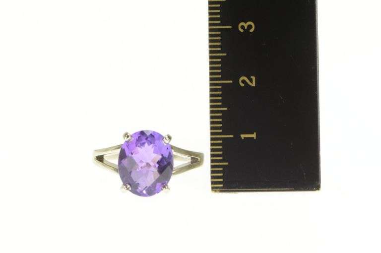 14K White Gold Oval Amethyst Faceted Solitaire Cocktail Ring