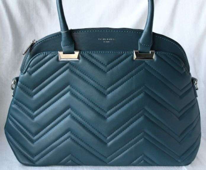 Timeless Stylish Designer Style Hand Bag