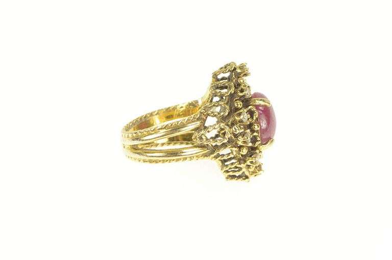 14K Yellow Gold 4.27 Ctw Ruby Cabochon Diamond Cocktail Ring