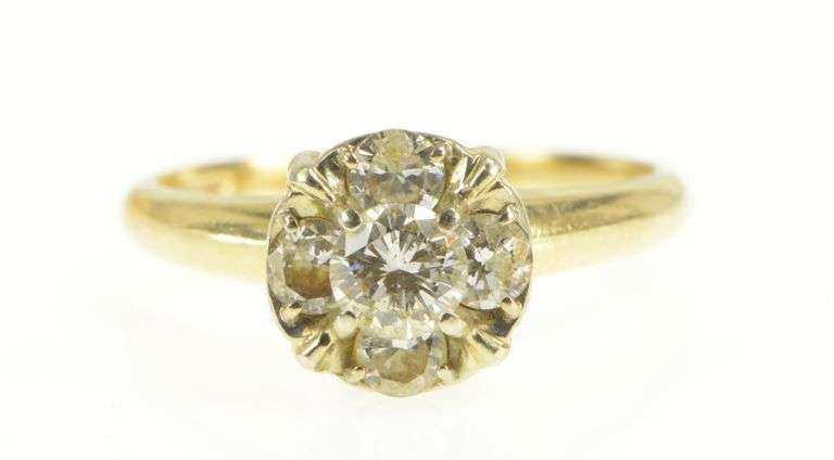 14K Yellow Gold 0.92 Ctw 1940's Diamond Cluster Engagement Ring