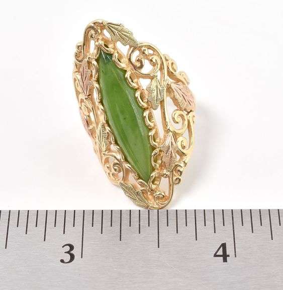 Incredible 10K Yellow Gold Nephrite Gemstone Ring
