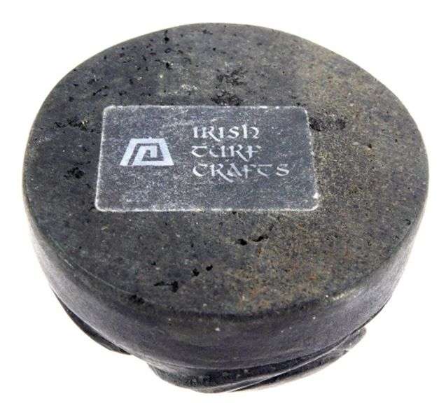 Owens Irish Turf Zoomorphic Paperweight w/Box