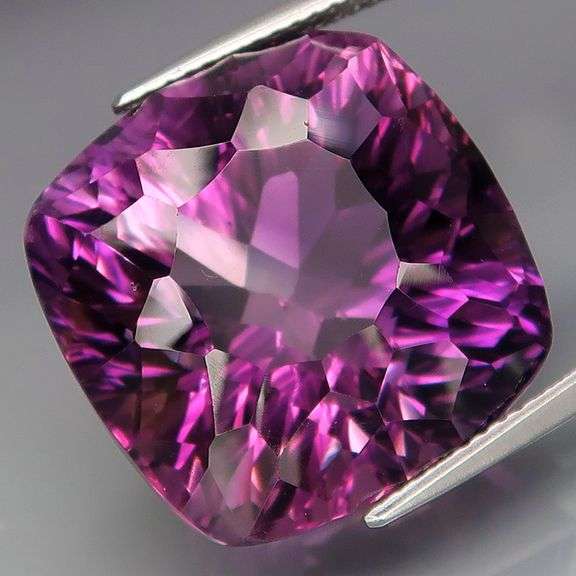 Excellent 30.56ct natural violet Amethyst