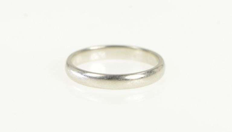 Platinum 3.0mm Vintage Benchmark Wedding Band Ring