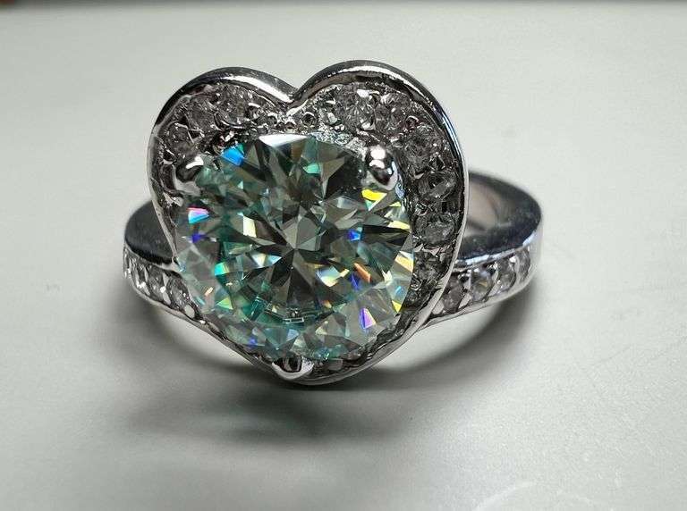 Beautiful 3 Ct Green Fire Moissanite Heart Ring