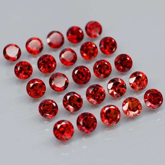 Premium 6.12ct solitaire cut cherry red Garnet set