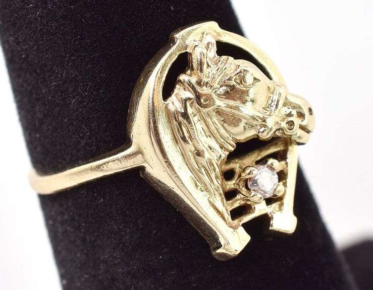 Wonderful 10K Yellow Gold Horse Themed Diamond Ring