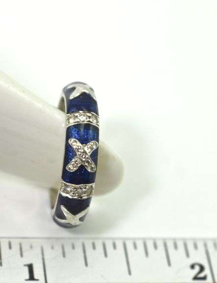 Exquisite 18K White Gold Blue Enamel Hidalgo Band