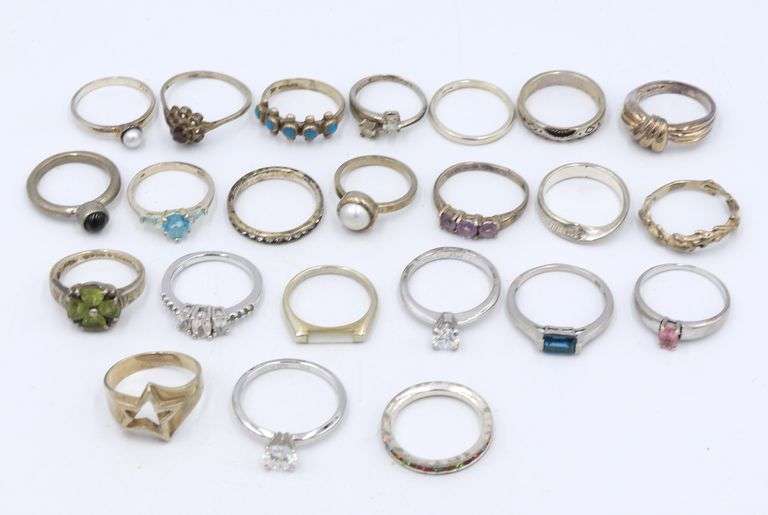 Group lot of vintage 925 sterling silver rings