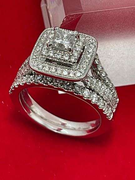 CERTIFIED 14K WHITE GOLD DIAMOND RING