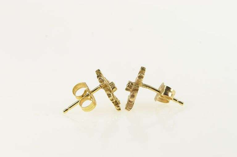 14K Yellow Gold Snow Flake Winter Motif Holiday Stud Earrings