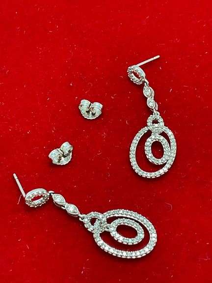 CERTIFIED BRAND NEW 14K WHITE GOLD DIAMOND DROP EARRINGS