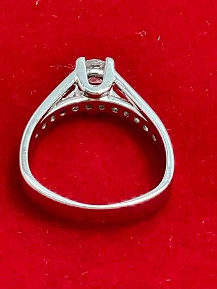 CERTIFIED 14K WHITE GOLD DIAMOND RING