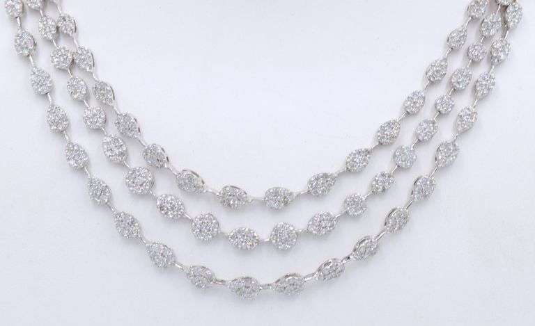 18kt White gold 3.50ctw diamond BIB Style necklace