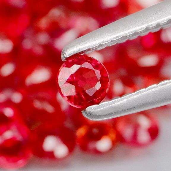 Fantastic 4.43ct diamond cut Songean Sapphire set