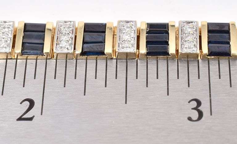 Ravishing Diamond and Sapphire Bracelet in 14K Yellow Gold