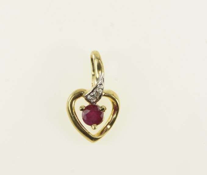 10K Yellow Gold Heart Ruby Diamond Accent Vintage Pendant