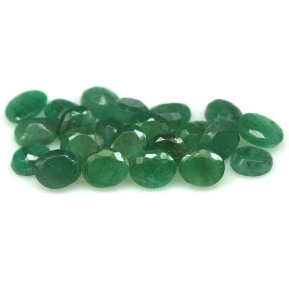 Oval cut 8.11ct Zambian Emerald set
