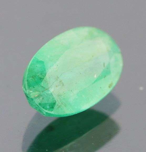 Glowing green! 1.86ct Zambian Emerald